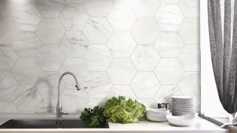 Nên sử dụng loại đá ốp tường nào cho nhà bếp của bạn?