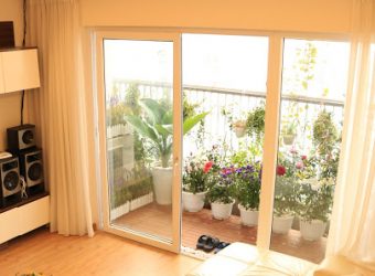 Sàn gỗ ban công từ nhựa composite chống trơn trượt, bền đẹp