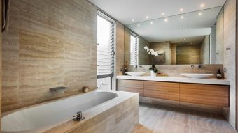 Tấm nhựa ốp tường chống ẩm – Giải pháp tối ưu khi tân trang nhà tắm