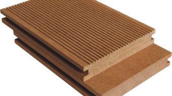 Ưu điểm và hạn chế của gỗ nhựa PVC so với gỗ tự nhiên