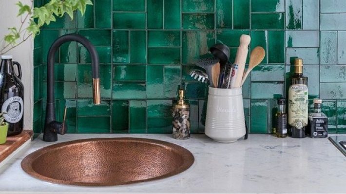 Gạch thẻ ốp tường Trung Quốc – Đa dạng mẫu mã, chất lượng ổn định